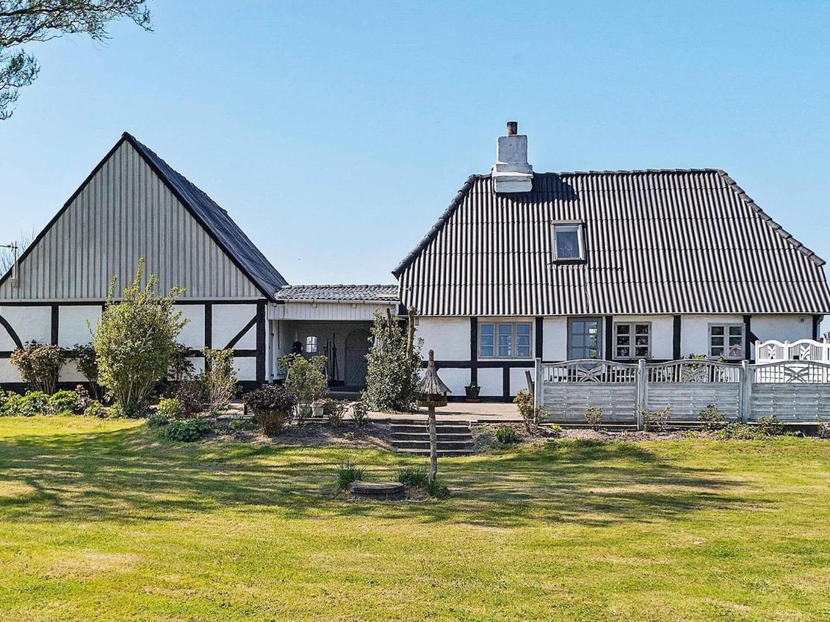 4 Person Holiday Home In Tranek R Tranekær Exteriér fotografie